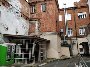 Kavi Nadzhmi Street, 7/52, Kazan: photo