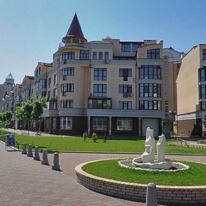 Obolonska Embankment, 15к2, Kyiv: photo