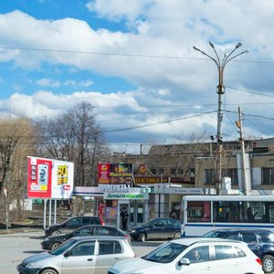 Екатеринбург, Улица Машиностроителей, 15/1: фото