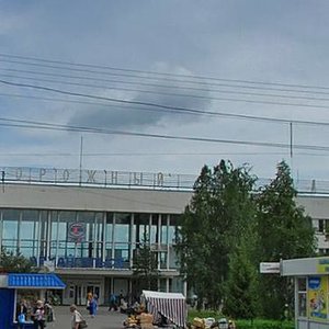 Ploshchad 60-letiya Oktyabrya, 2, : foto