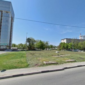 Street Kubanskaya Naberezhnaya, 5/8 ، كراسنودار: صورة