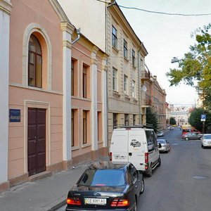 Vulytsia Mitskevycha, 8, Chernivtsi: photo