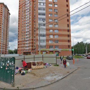 Leningradskaya Street, 11, Podolsk: photo