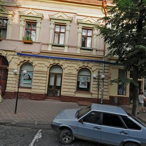 Vulytsia Heroiv Maidanu, 1В, Chernivtsi: photo