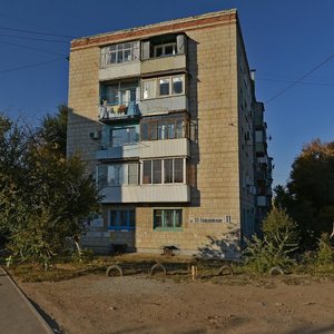 51st Gvardeyskoy Divizii Street, 11, Volgograd: photo