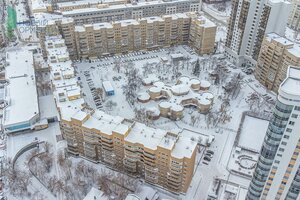 Екатеринбург, Улица Антона Валека, 12: фото