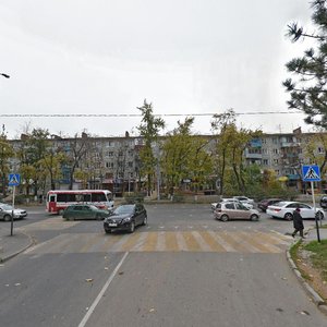 Краснодар, Улица Атарбекова, 24: фото