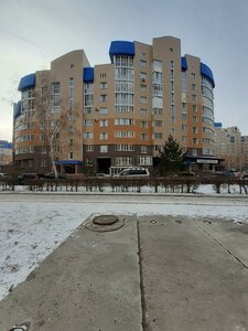 Prospekt Komarova, 15к4, : foto