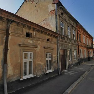 Львов, Улица Братьев Михновских, 7: фото