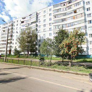 Marshala Chuykova Street, 85, Kazan: photo