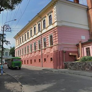 Vulytsia Shevchenka, 14, Chernivtsi: photo