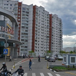 Москва, Улица Миклухо-Маклая, 30: фото