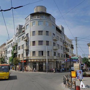 Черновцы, Университетская улица, 12/1: фото