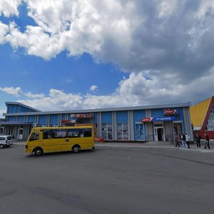 Vulytsia Andriia Melnyka, No:25, Rovno: Fotoğraflar