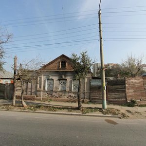 Naberezhnaya Privolzhskogo Zatona Street, 15Б, Astrahan: photo