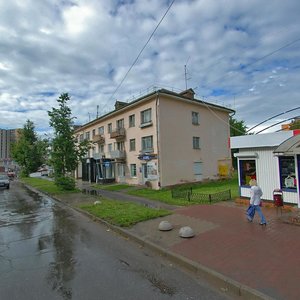 River Gzen Embankment, 2/26, Veliky Novgorod: photo