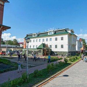 Prospekt Chumbarova-Luchinskogo, 41, : foto