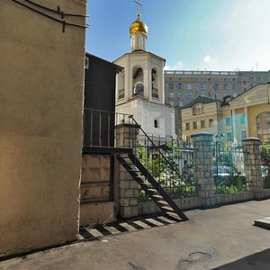 Москва, Средний Овчинниковский переулок, 7: фото