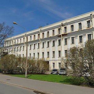 Makarovskaya Street, 3, Kronstadt: photo