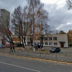 Avtozavodska Street, 83, Kyiv: photo