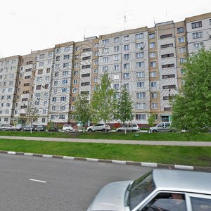 Губкин, Улица Космонавтов, 15: фото