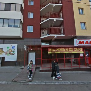 Revolutsionnaya Street, 4, : foto