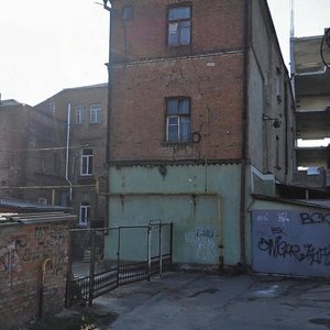 Умань, Улица Небесной сотни, 13: фото
