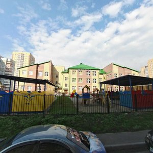 Тюмень, Улица Ю.-Р.Г. Эрвье, 16/2: фото