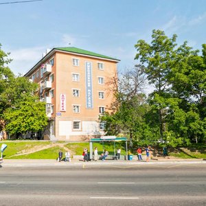 Владивосток, Проспект 100-летия Владивостока, 36: фото