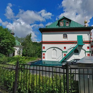 Shvernika Street, 17к1с2, Moscow: photo