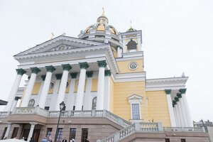 Prospekt Geroya Rossii Ye.N. Rodionova, 1, Chelyabinsk: photo