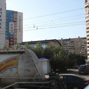Bratev Kashirinykh Street, 120, : foto