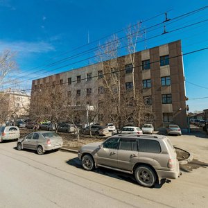 Starykh Bolshevikov Street, 4, Yekaterinburg: photo