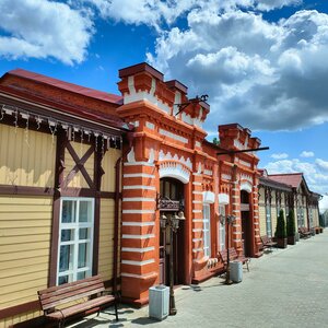 Энгельс, Привокзальная площадь, 1: фото