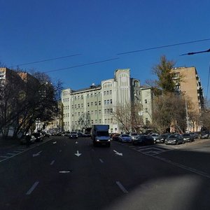 Москва, Улица Советской Армии, 1/2: фото