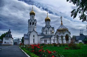 Церковь на обьгэсе фото