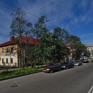 Мурманск, Улица Карла Либкнехта, 17: фото