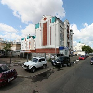 Казань, Улица Тази Гиззата, 15: фото
