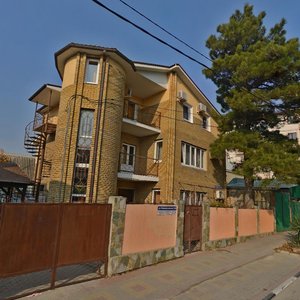 Novorossiyskaya Street, 145, Gelendgik: photo