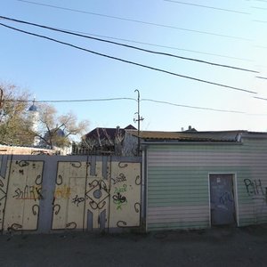 Астрахань, Улица Челюскинцев, 40/10: фото