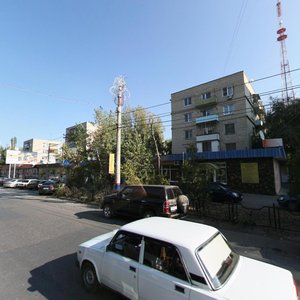 Астрахань, Улица Савушкина, 47: фото