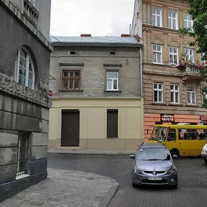 Vulytsia Stefanyka, 16, Lviv: photo
