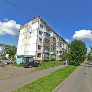 Ulitsa Voinov-Internatsionalistov, 84, : foto