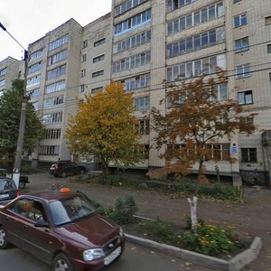 Киров, Улица Молодой Гвардии, 72: фото