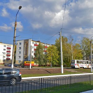 Stroiteley Avenue, 28, Nizhnekamsk: photo