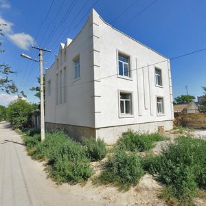 Vulytsia Khalturina, 11, Evpatoria: photo
