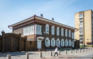 Красноярск, Улица Горького, 17: фото