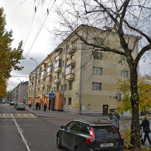 Shawchenki Boulevard, 9, Minsk: photo