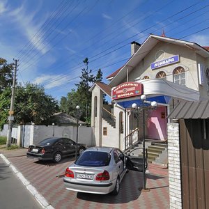 Zhovtneva vulytsia, 80А, Bucha: photo