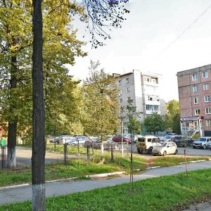 Ижевск, Улица Коммунаров, 192: фото